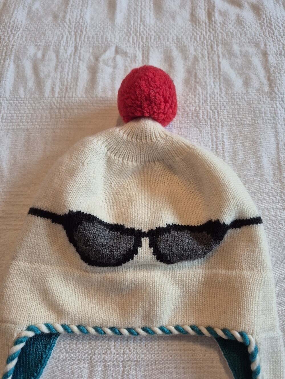 Kate Spade New York wool sunglasses ski earflap beanie hat pom pom VGUC - Picture 2 of 5